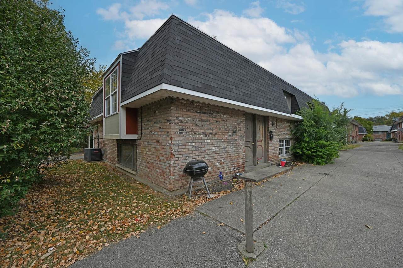 6039 Ridgeacres Drive - Photo 1