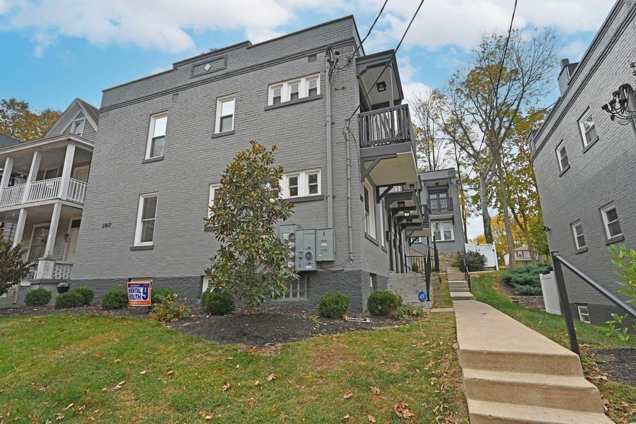 2817 Ashland Ave - Photo 1