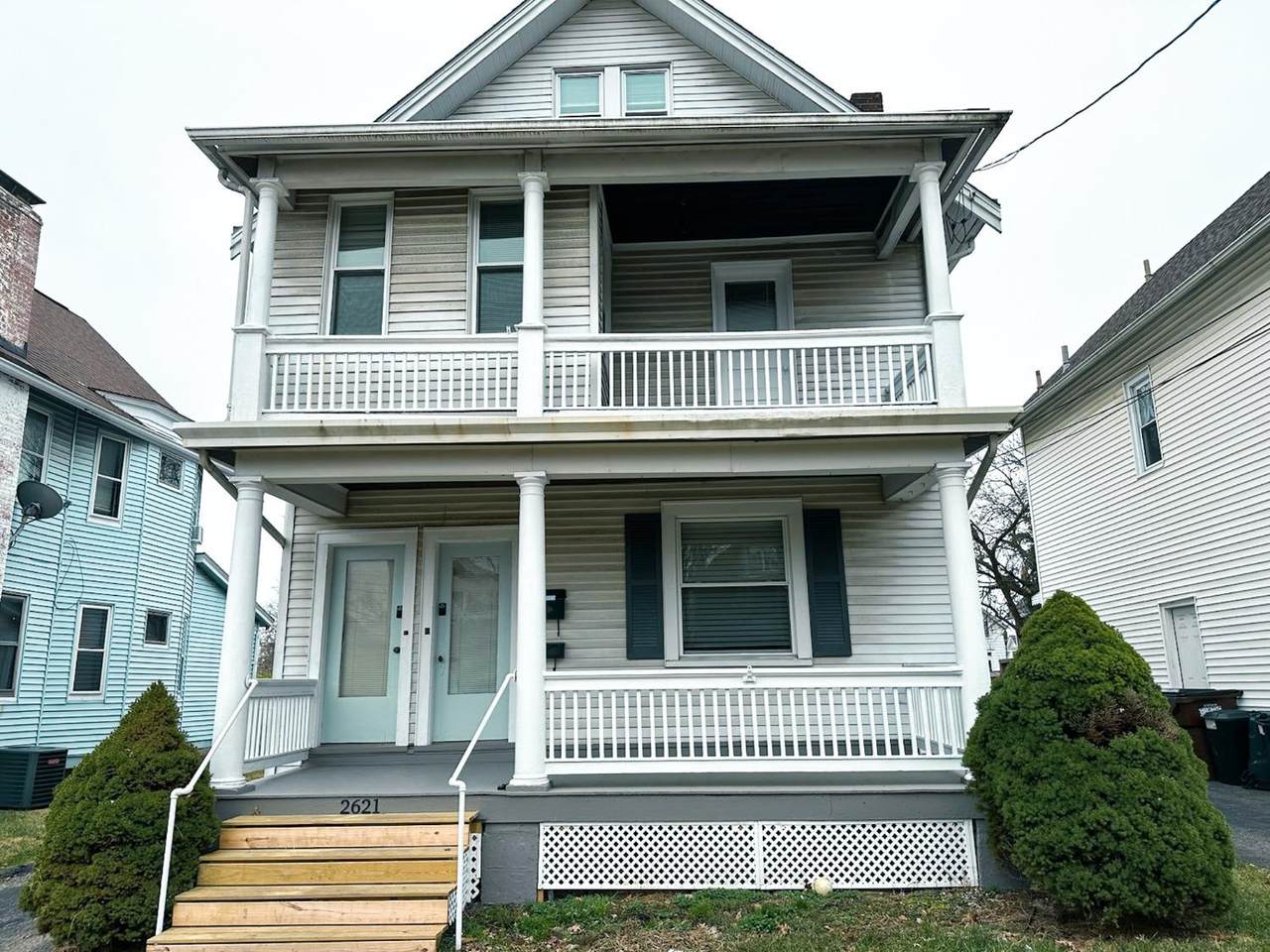 2621 Ida Ave - Photo 1