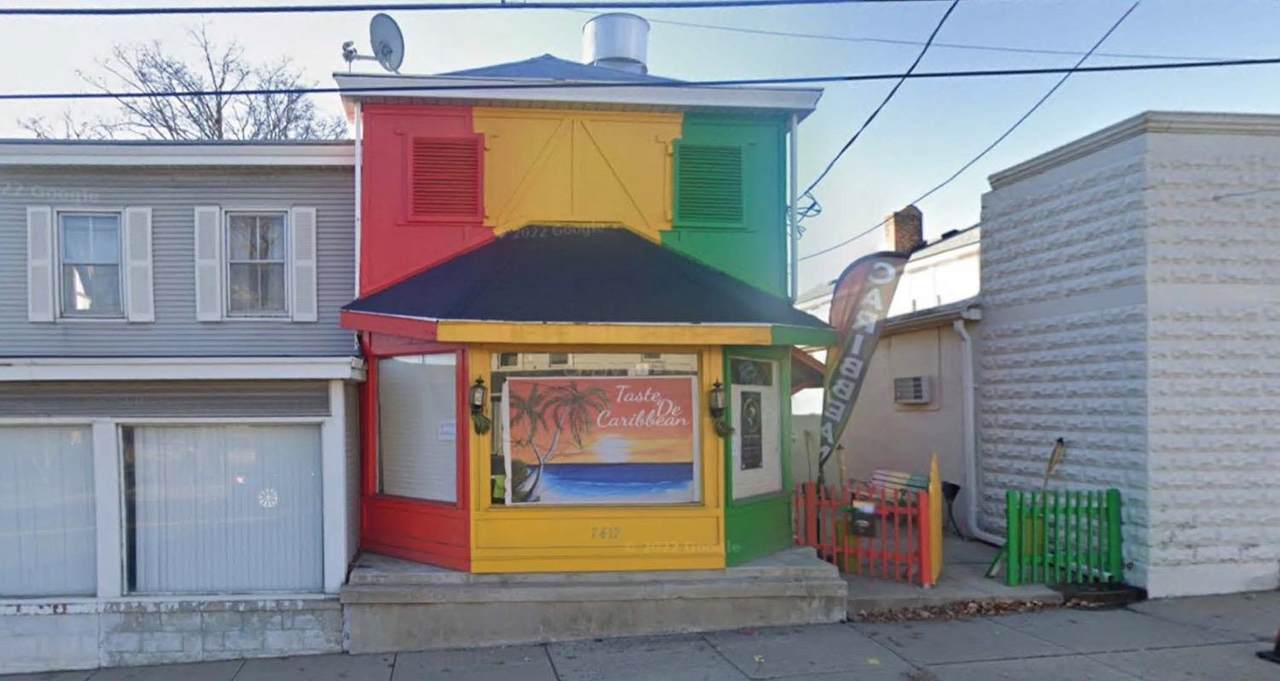 7417 Hamilton Ave - Photo 1