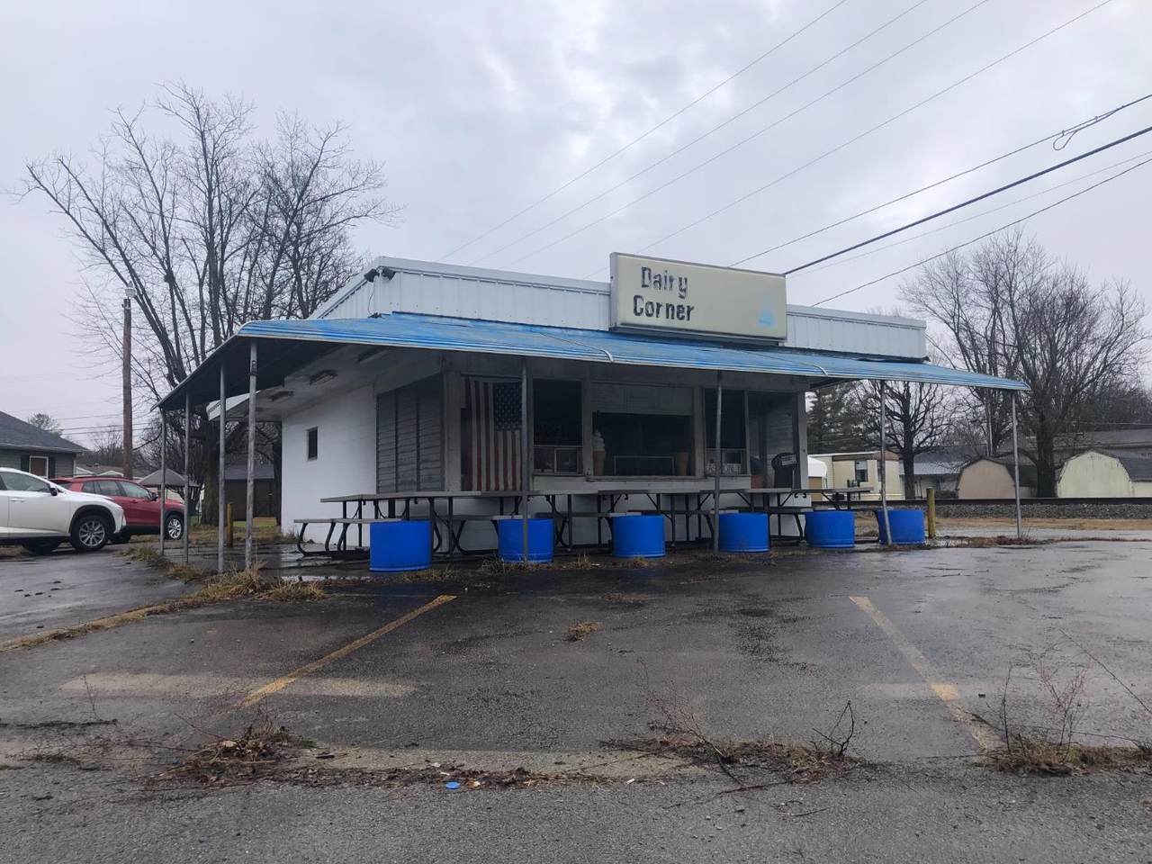 247 Main St - Photo 1