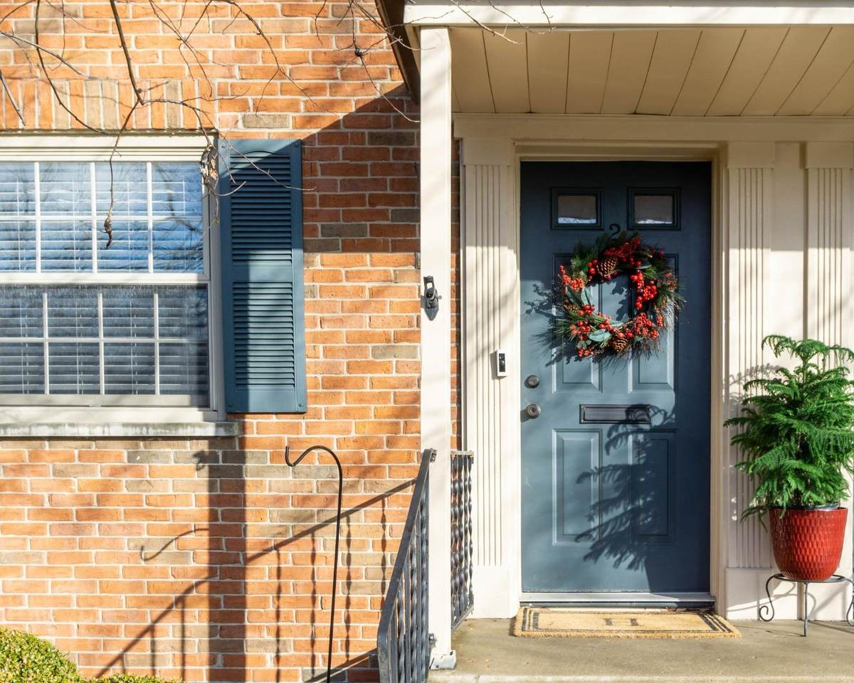 2 Creekwood - Photo 1