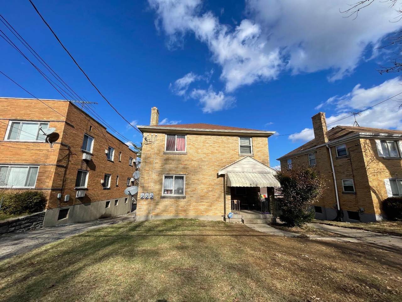 2918 Queen City Ave - Photo 1