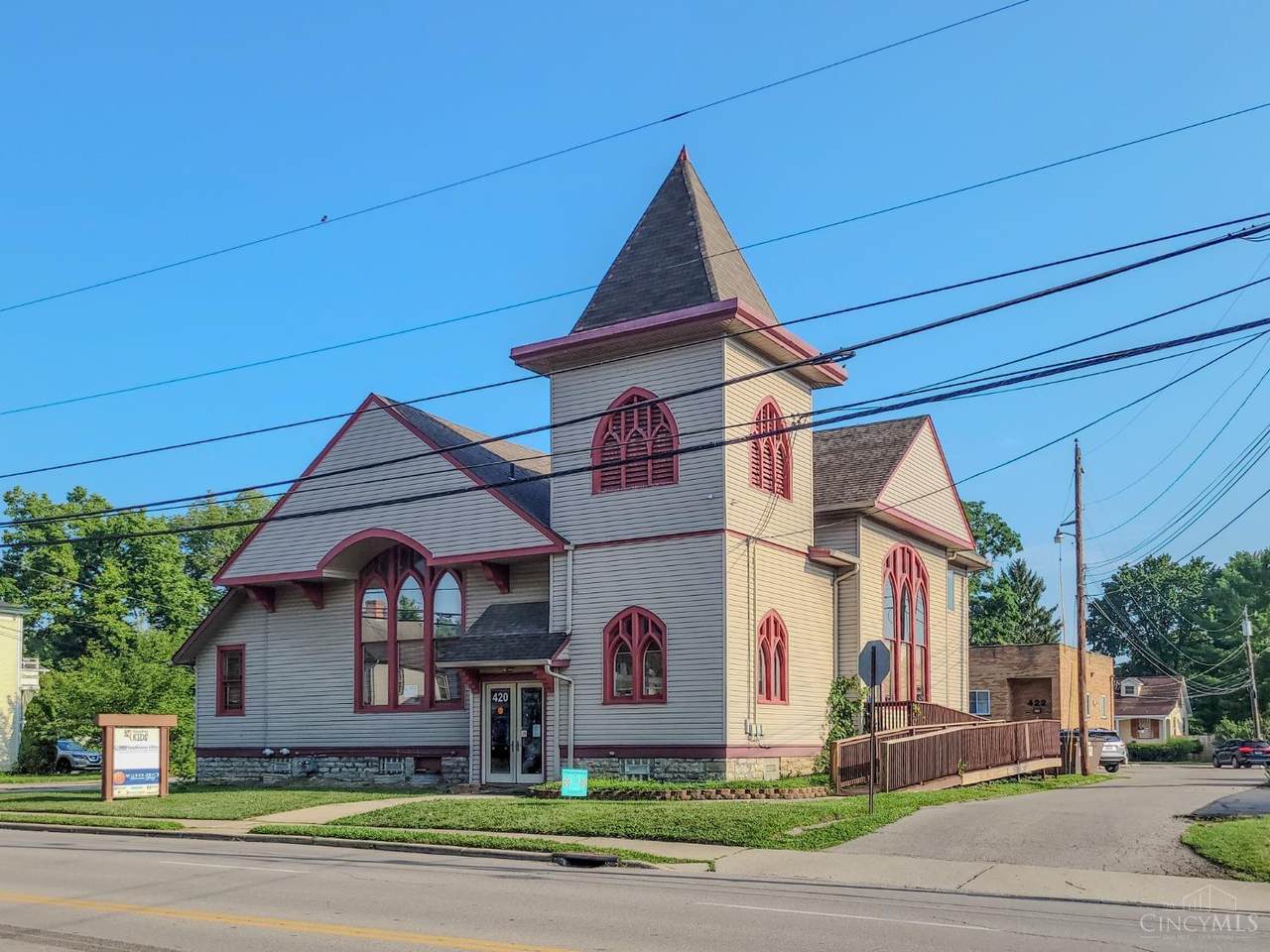 420 Loveland Avenue - Photo 1