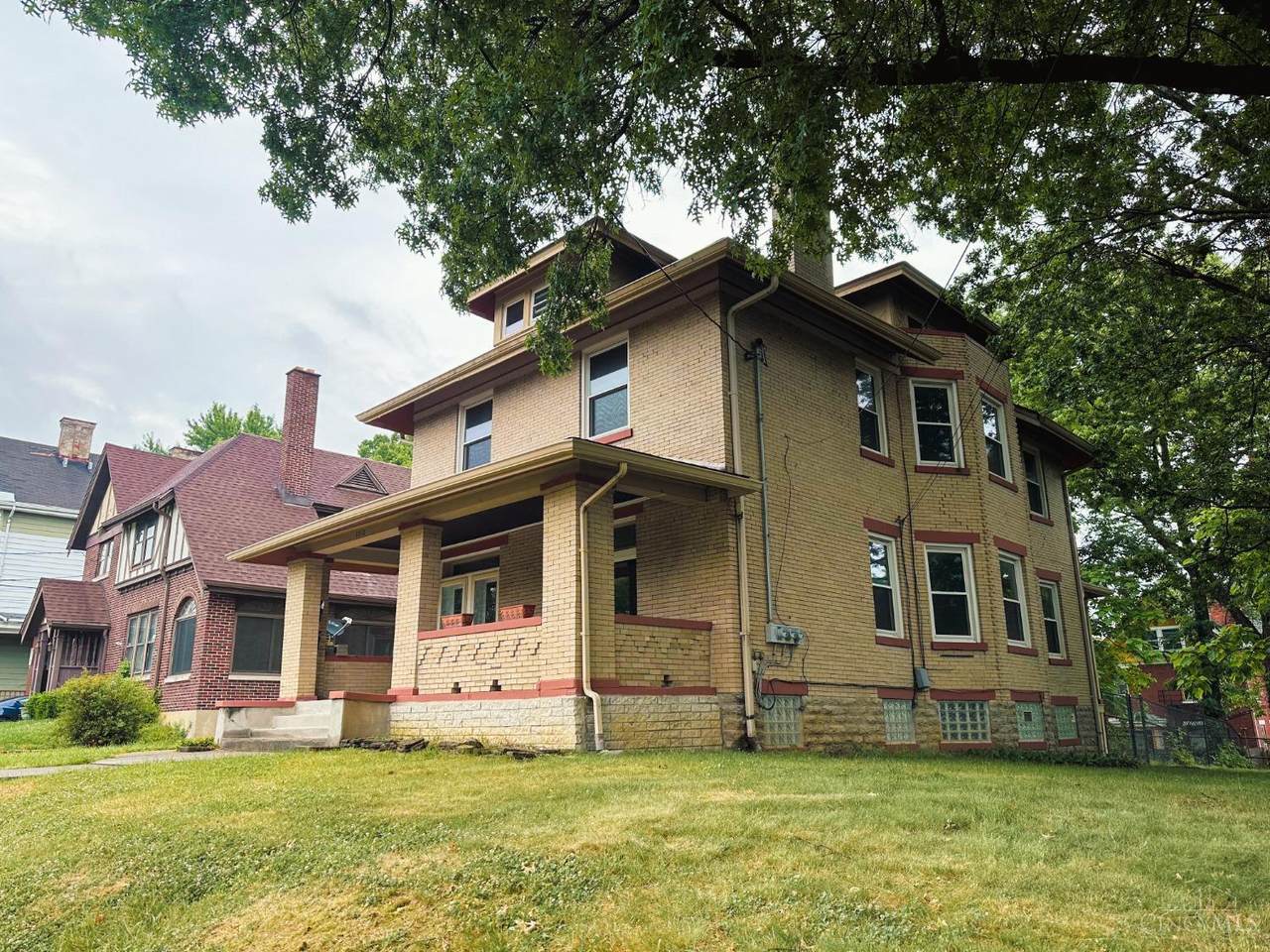 1110 Beech Avenue - Photo 1