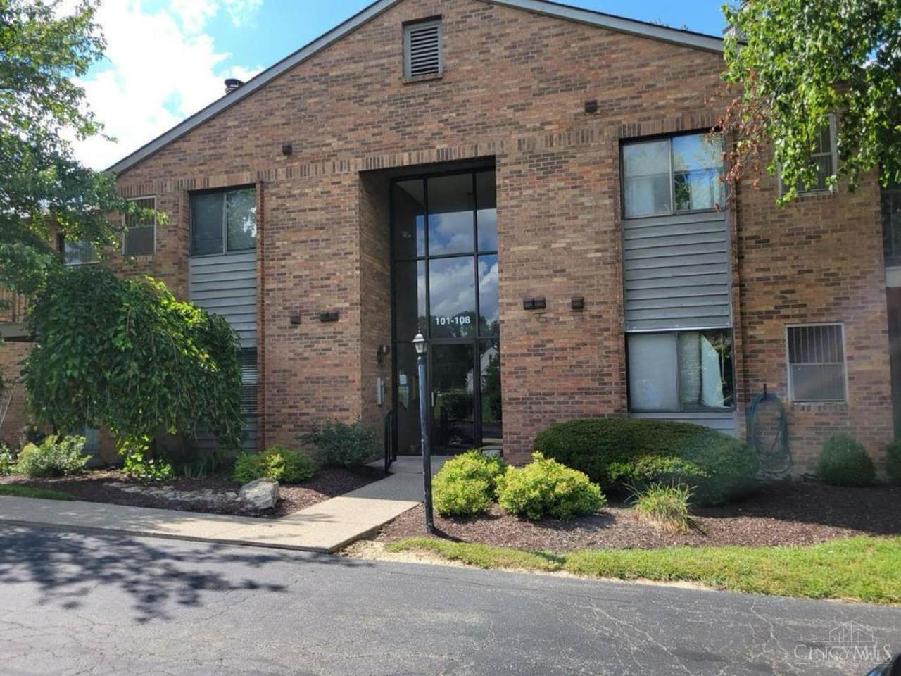 1544 Galbraith Road - Photo 1