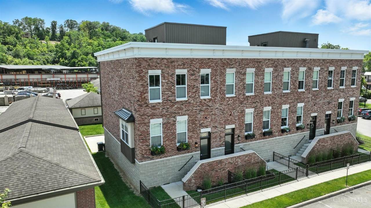 126 Broadway Street - Photo 1