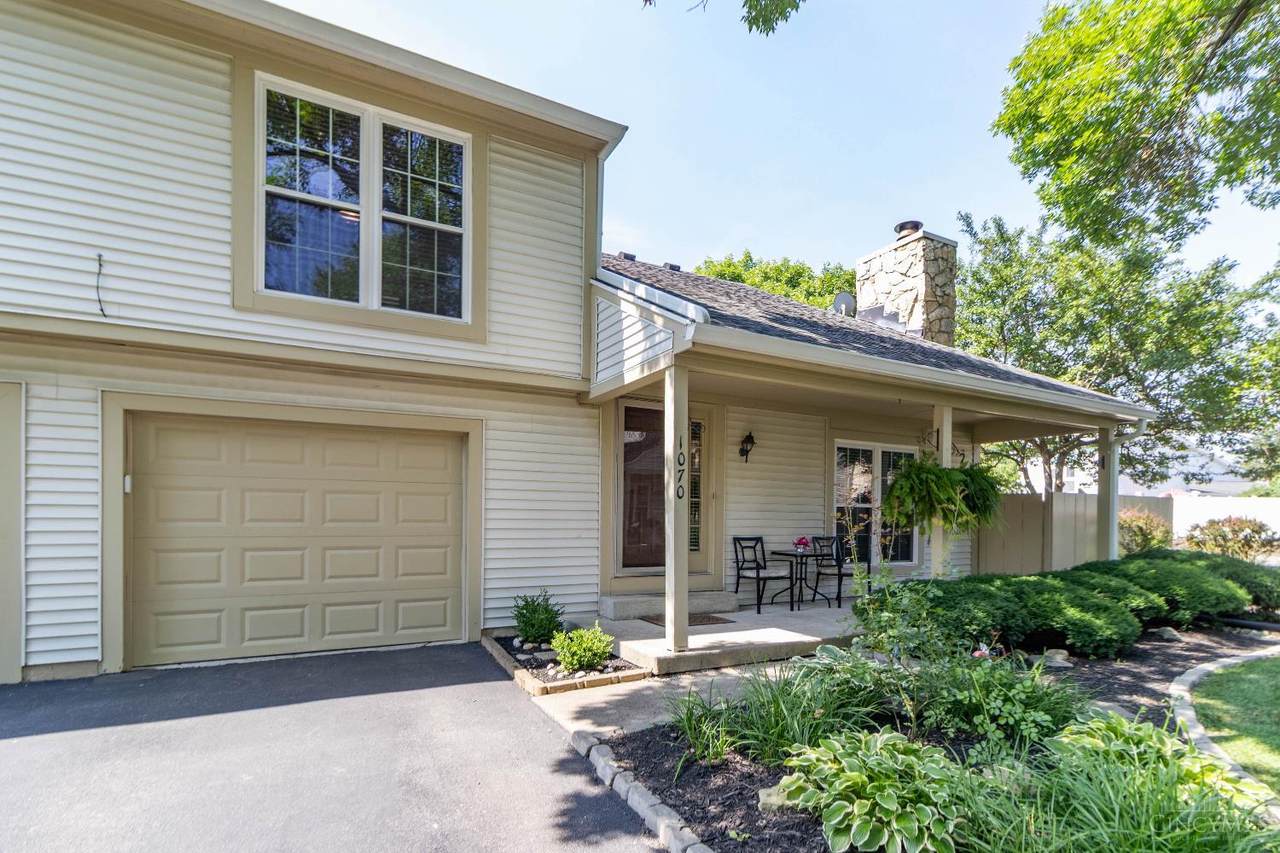 1070 Foxshire Place - Photo 1
