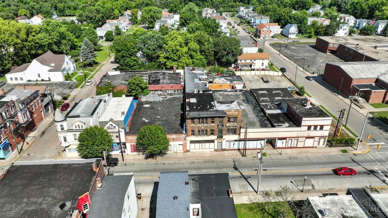 6105 Vine Street - Photo 1