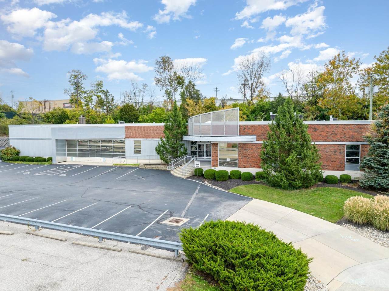 5546 Fair Lane - Photo 1