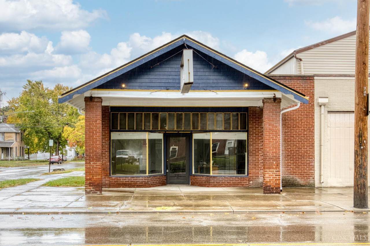 1912 Tytus Avenue - Photo 1