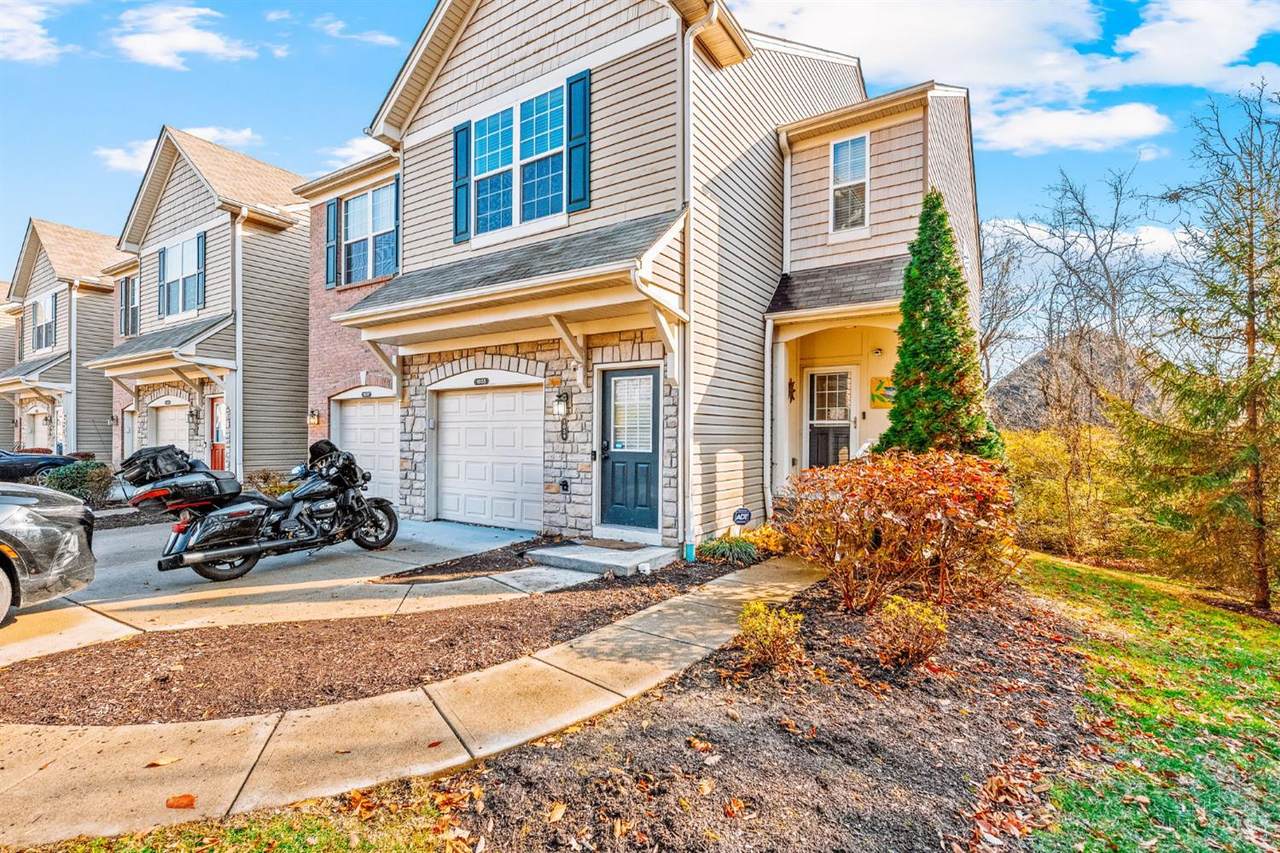 1037 Lost Crossing - Photo 1