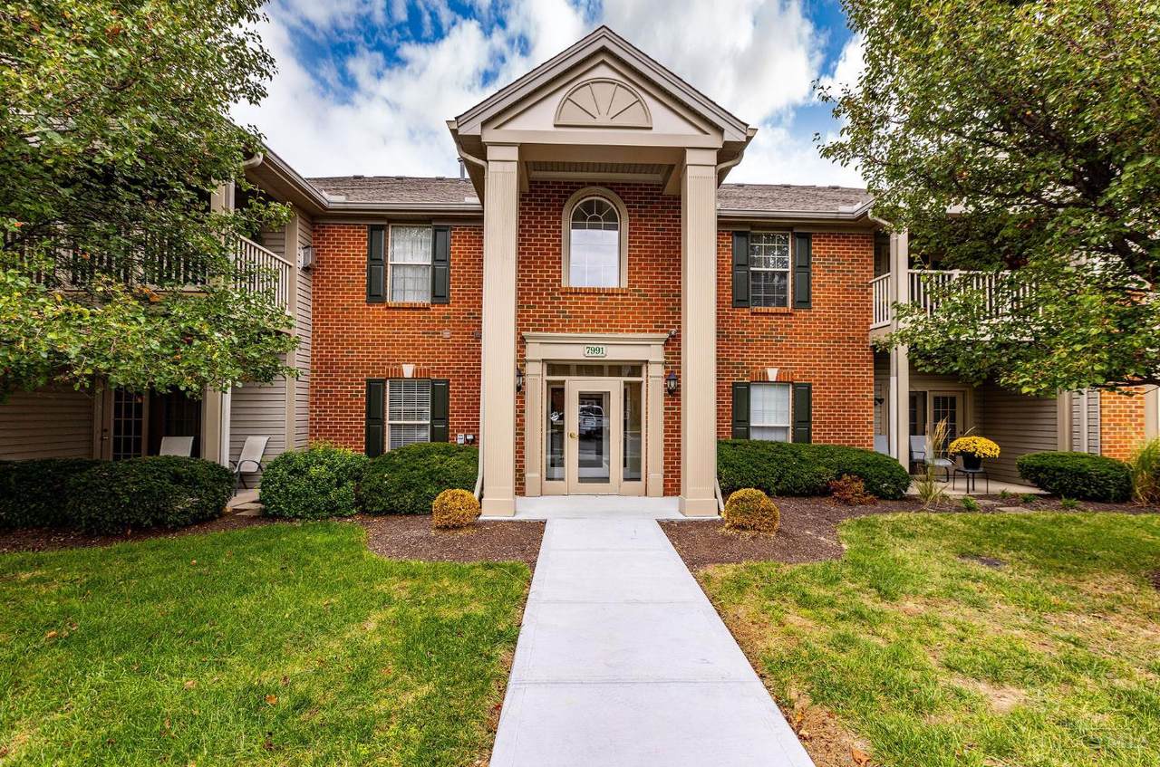 7991 Pinnacle Point Drive - Photo 1