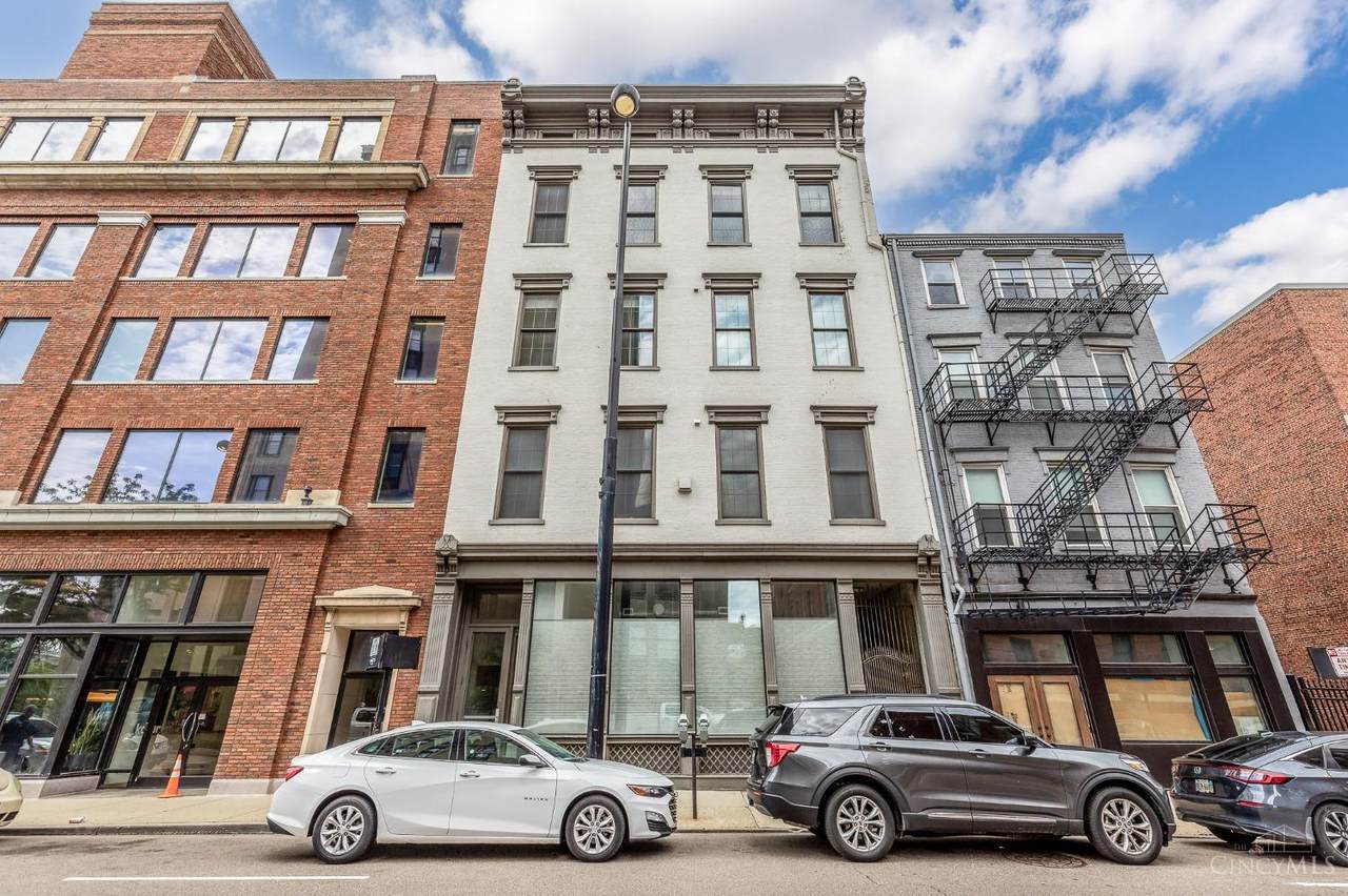 813 Broadway Street - Photo 1