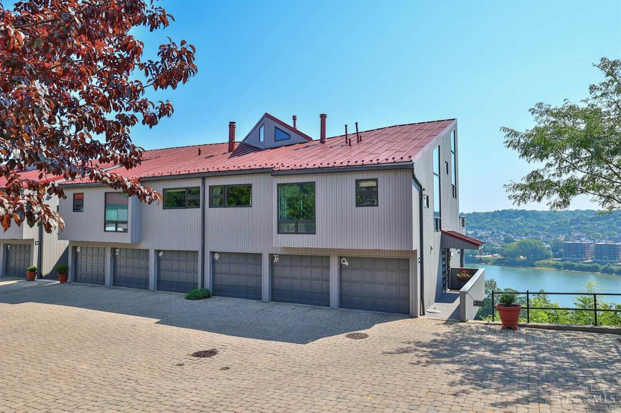 1040 Hatch Street - Photo 1