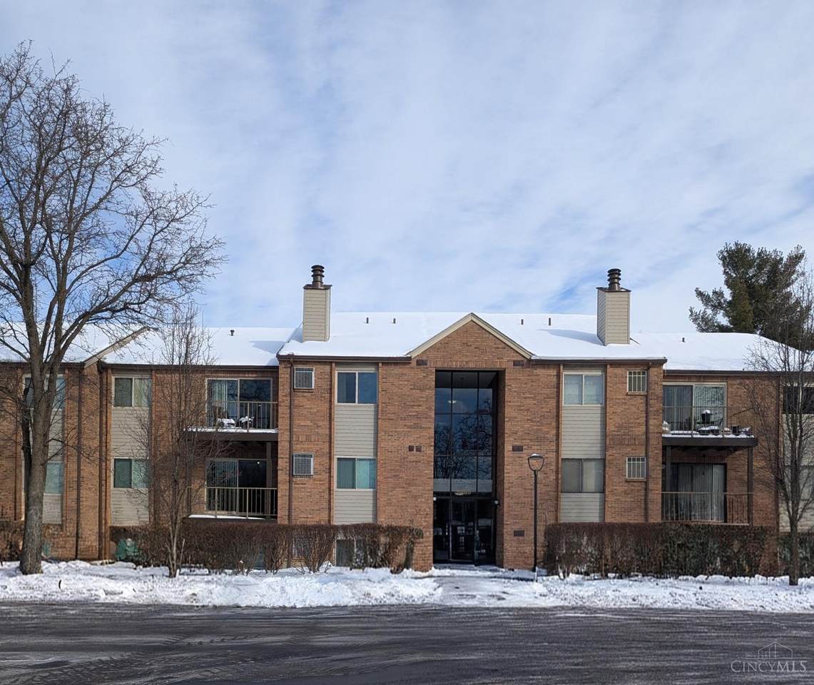 5985 Meadow Creek Drive - Photo 1