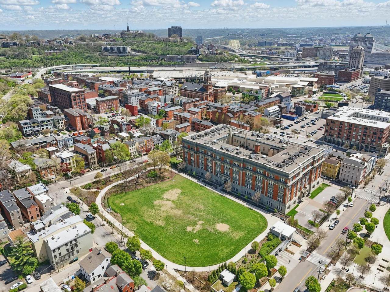 https://bt-photos.global.ssl.fastly.net/cincy/1280_boomver_1_1297273-2.jpg