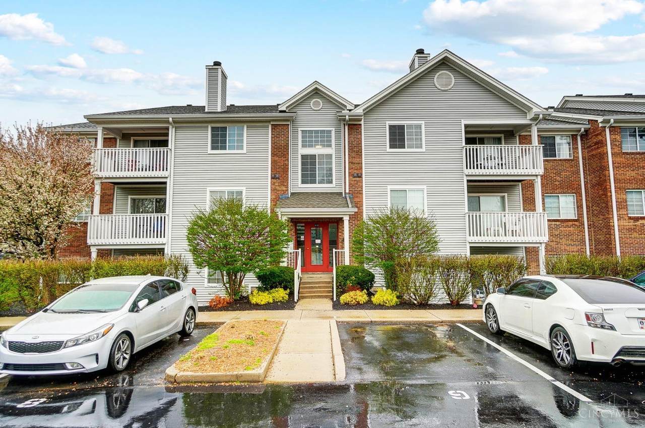 410 Carrington Lane - Photo 1