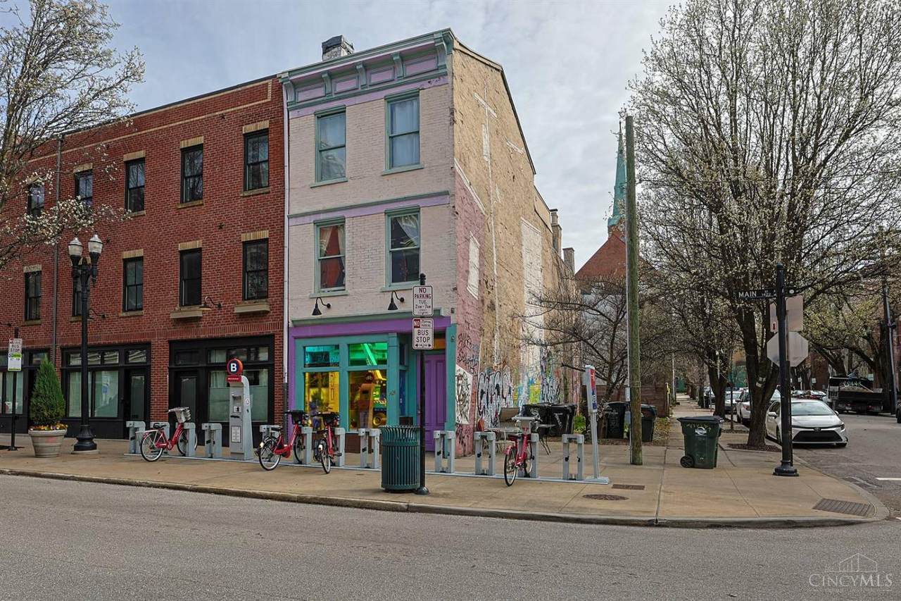 1424 Main Street - Photo 1