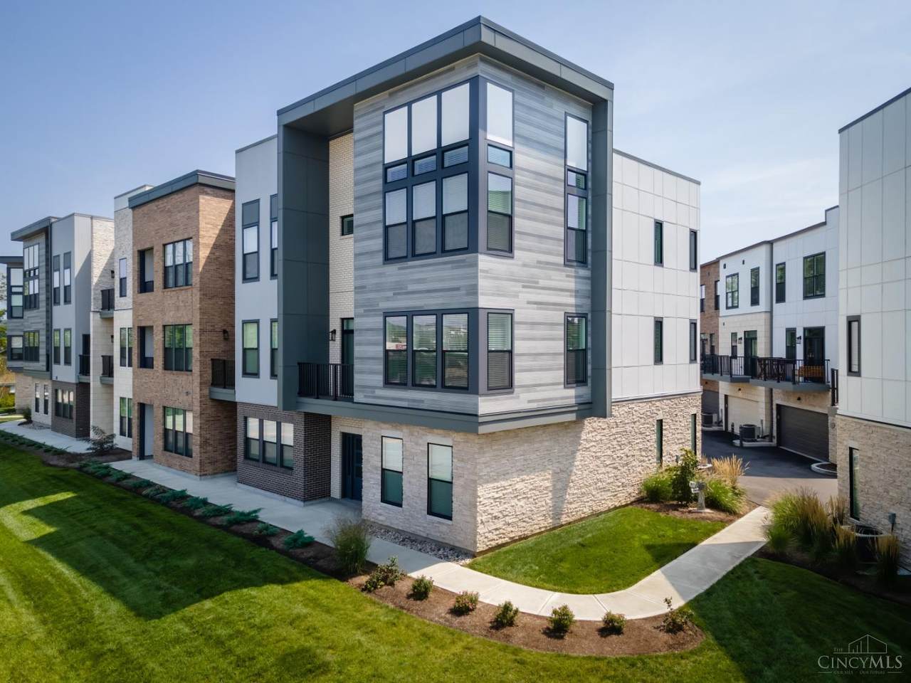 3506 Madison Park Avenue - Photo 1