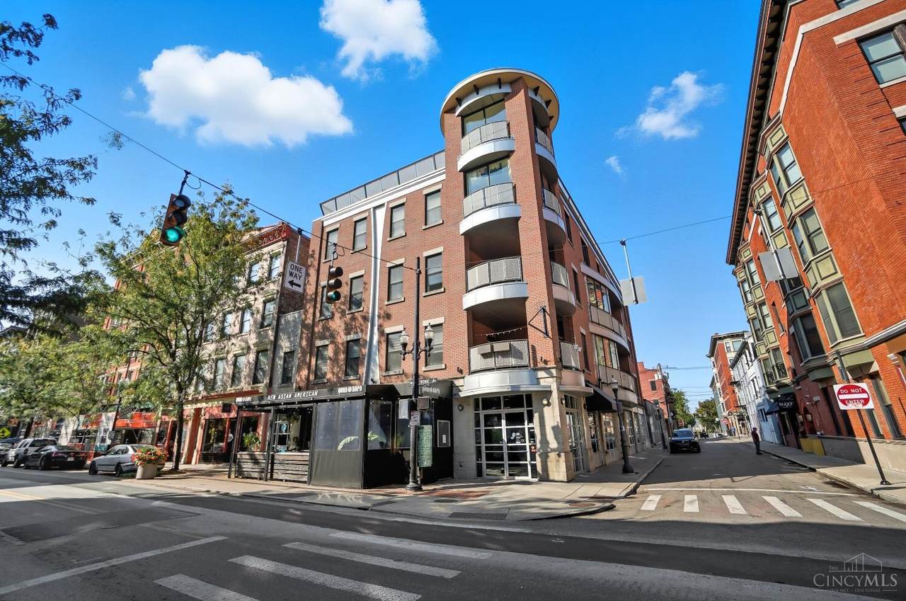 1331 Vine Street - Photo 1