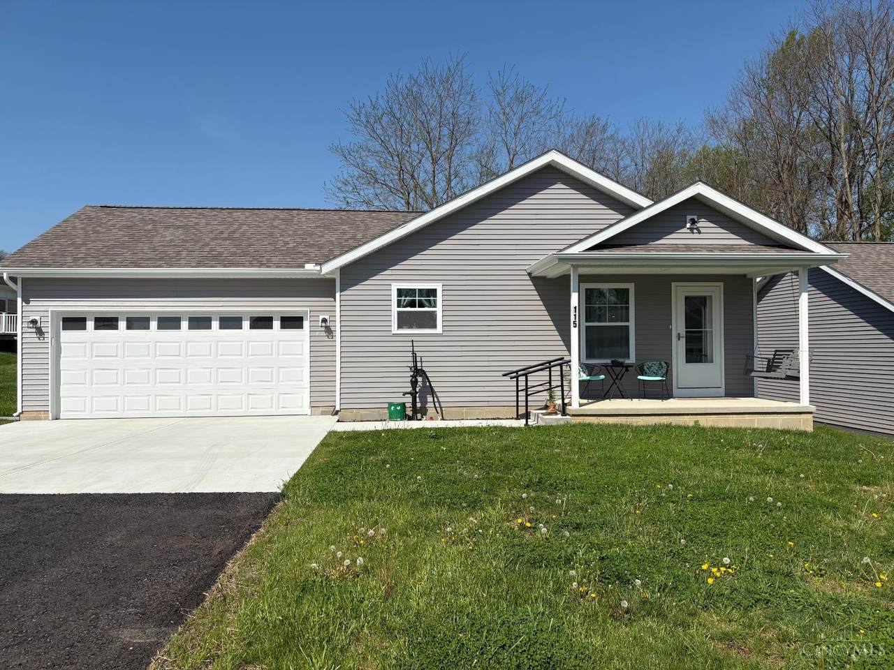 115 Terrace Avenue - Photo 1