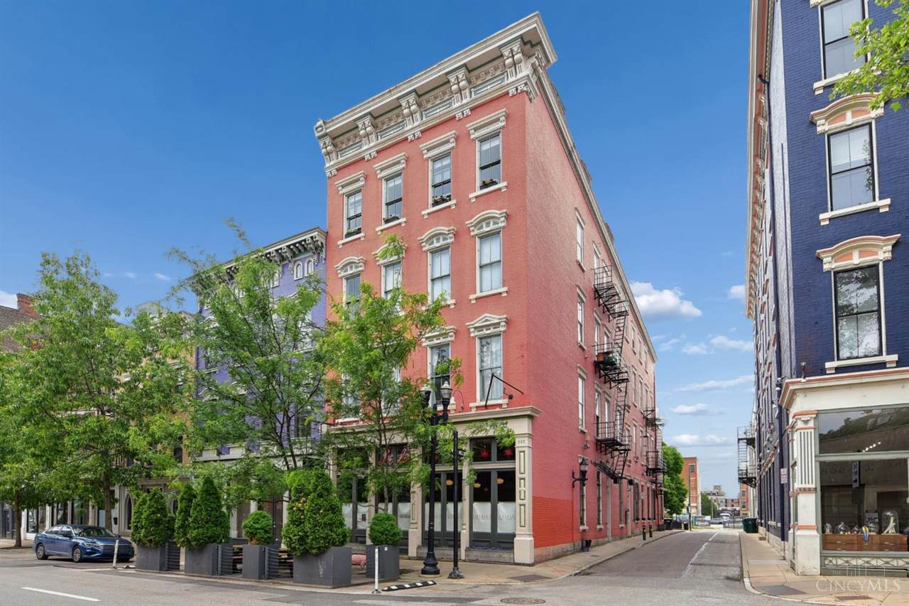 1427 Main Street - Photo 1