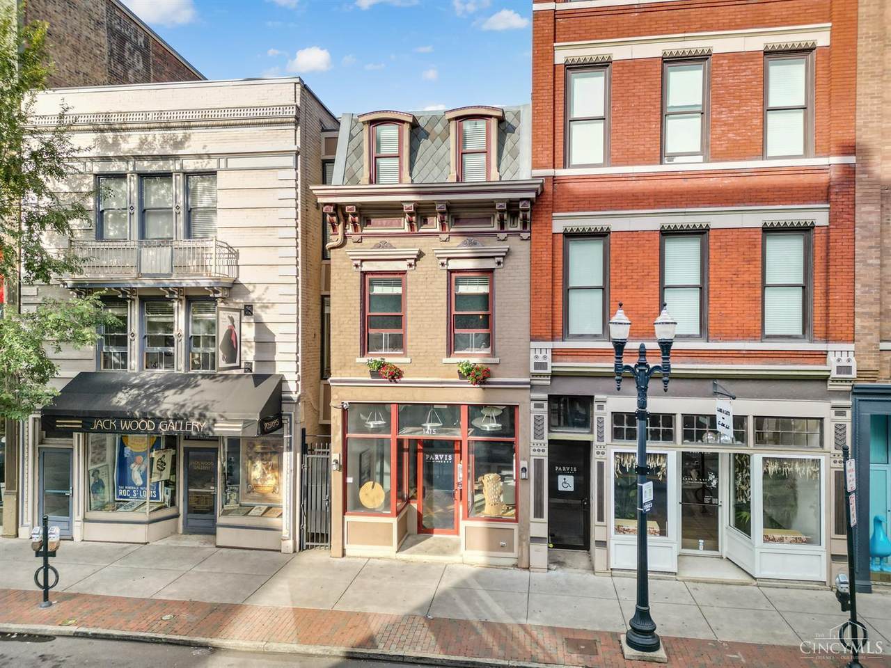 1415 Vine Street - Photo 1