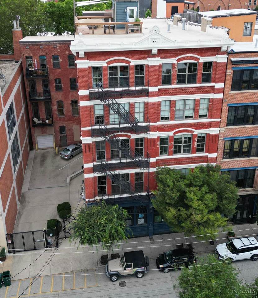 214 Fourteenth Street - Photo 1