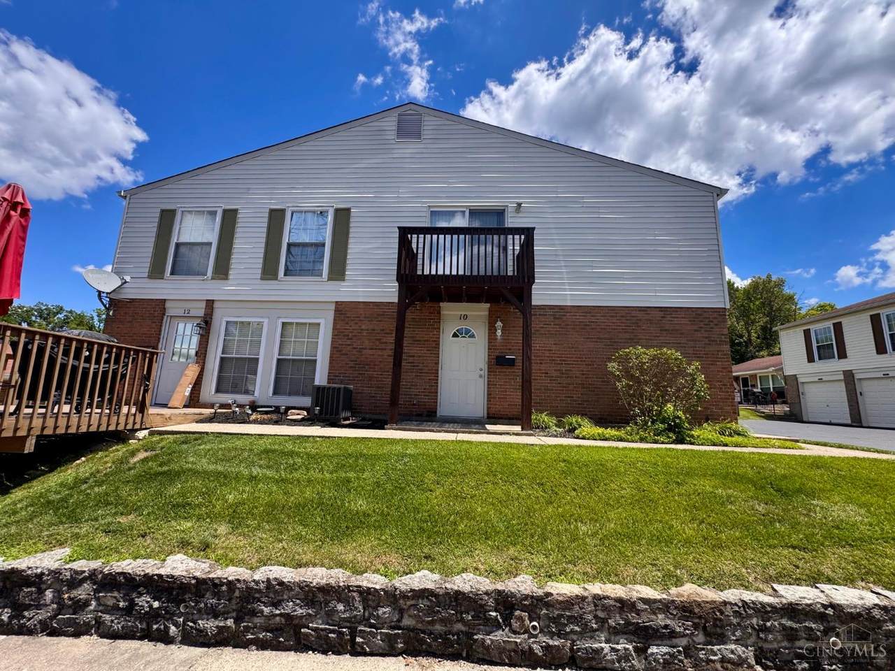 10 Sunnyside Drive - Photo 1
