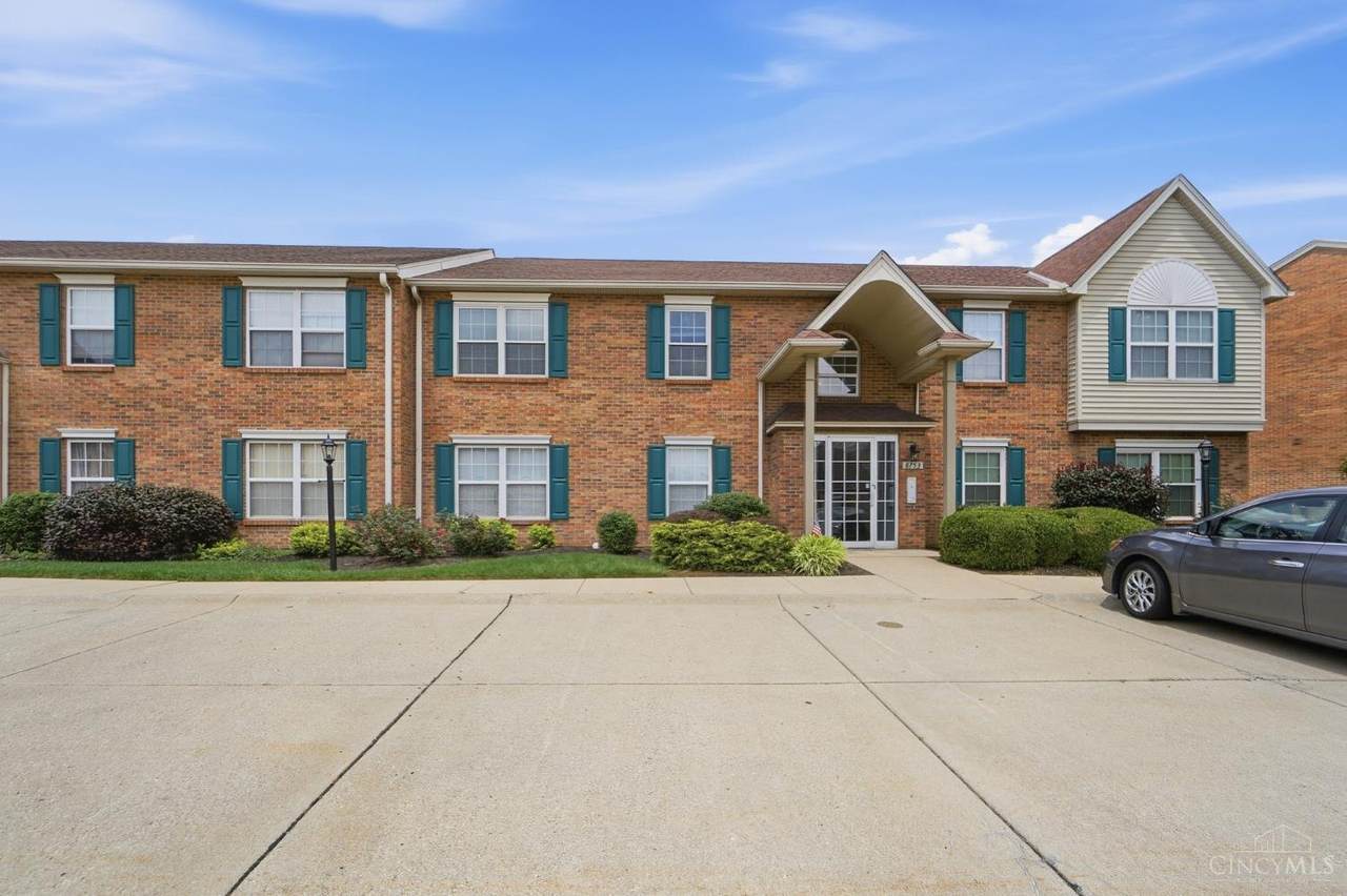 8753 Carrousel Park Cir - Photo 1
