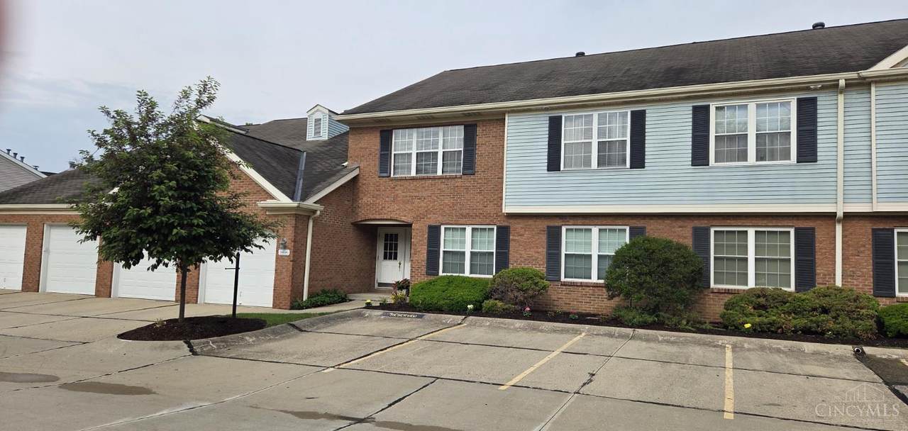 5149 Carriage Hill - Photo 1