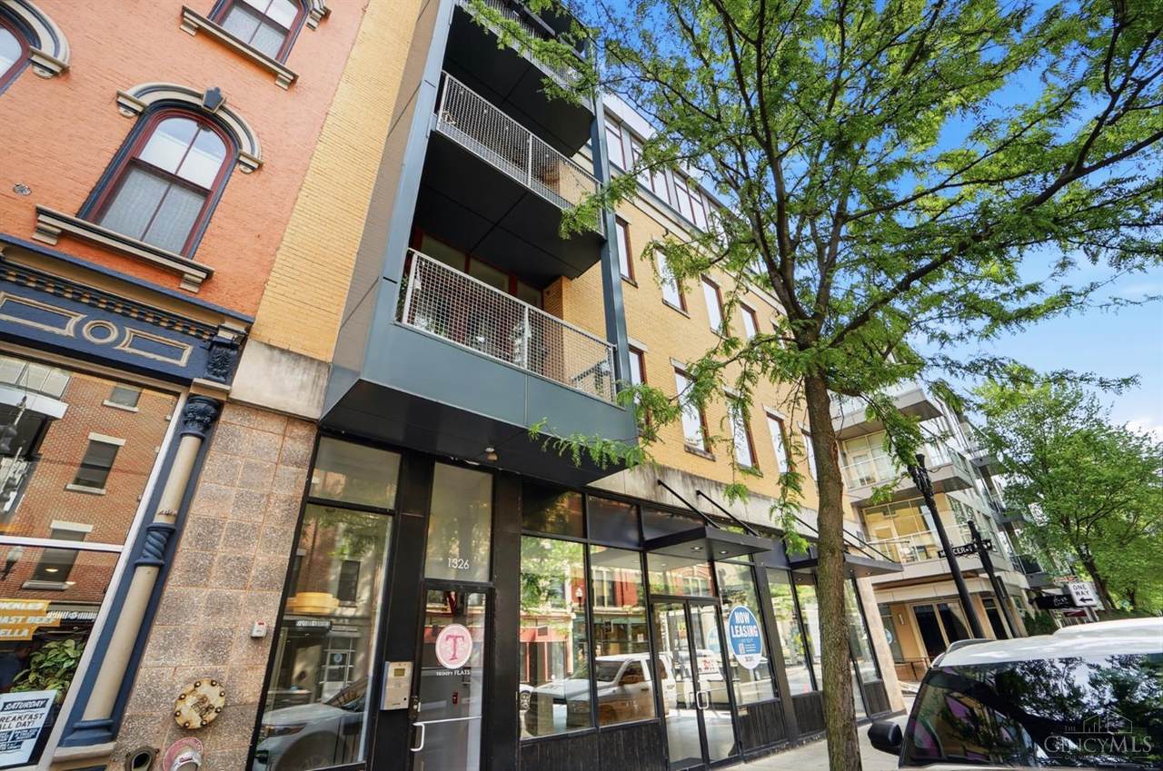 1326 Vine Street - Photo 1