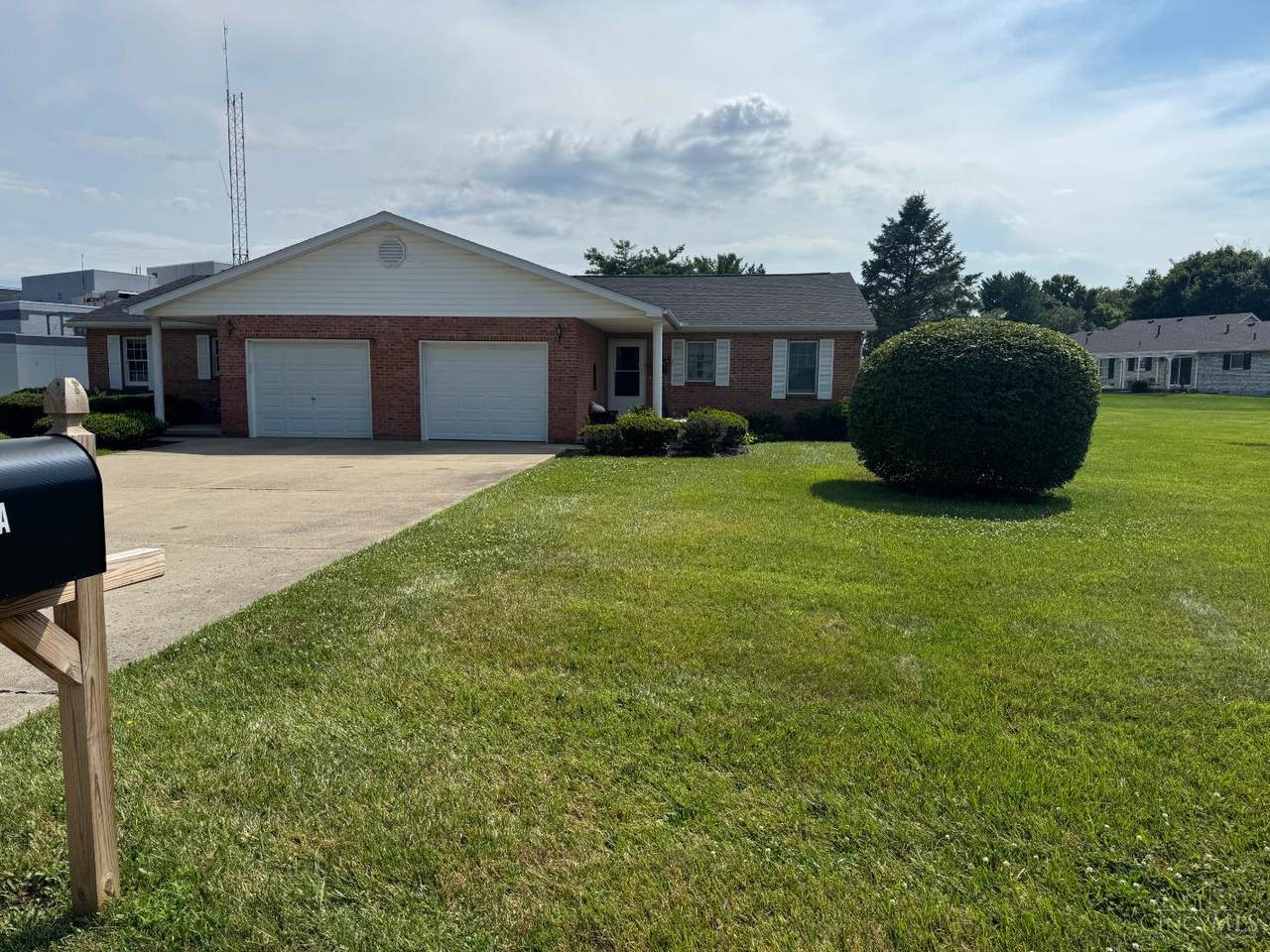 112 Erin Court - Photo 1