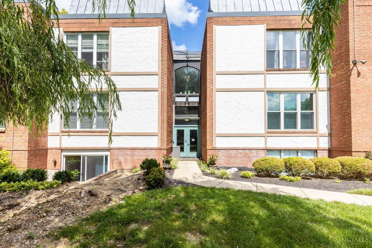 3825 Petoskey Avenue - Photo 1