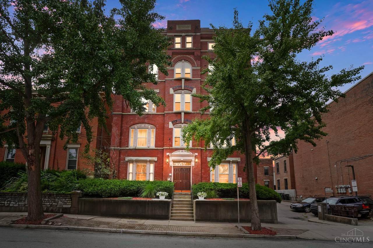 427 Hopkins Street - Photo 1