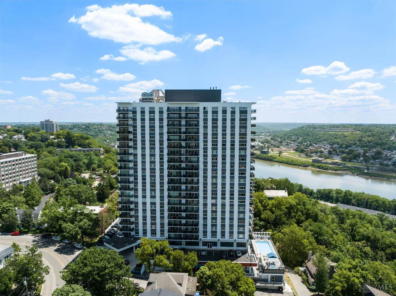 2200 Victory Parkway - Photo 1