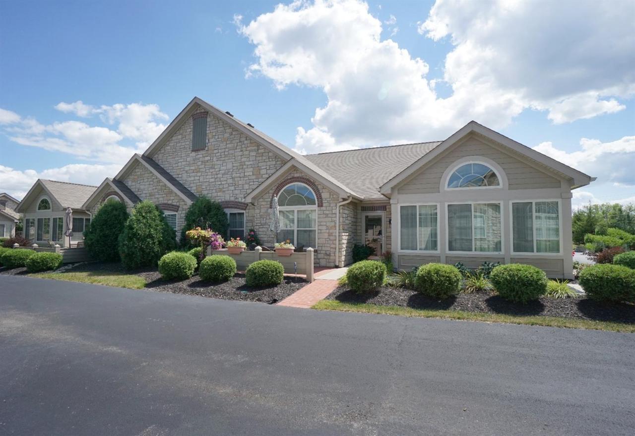 1474 Cotswold Lane - Photo 1