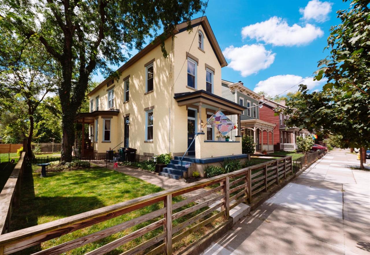 1515 Chase Avenue - Photo 1