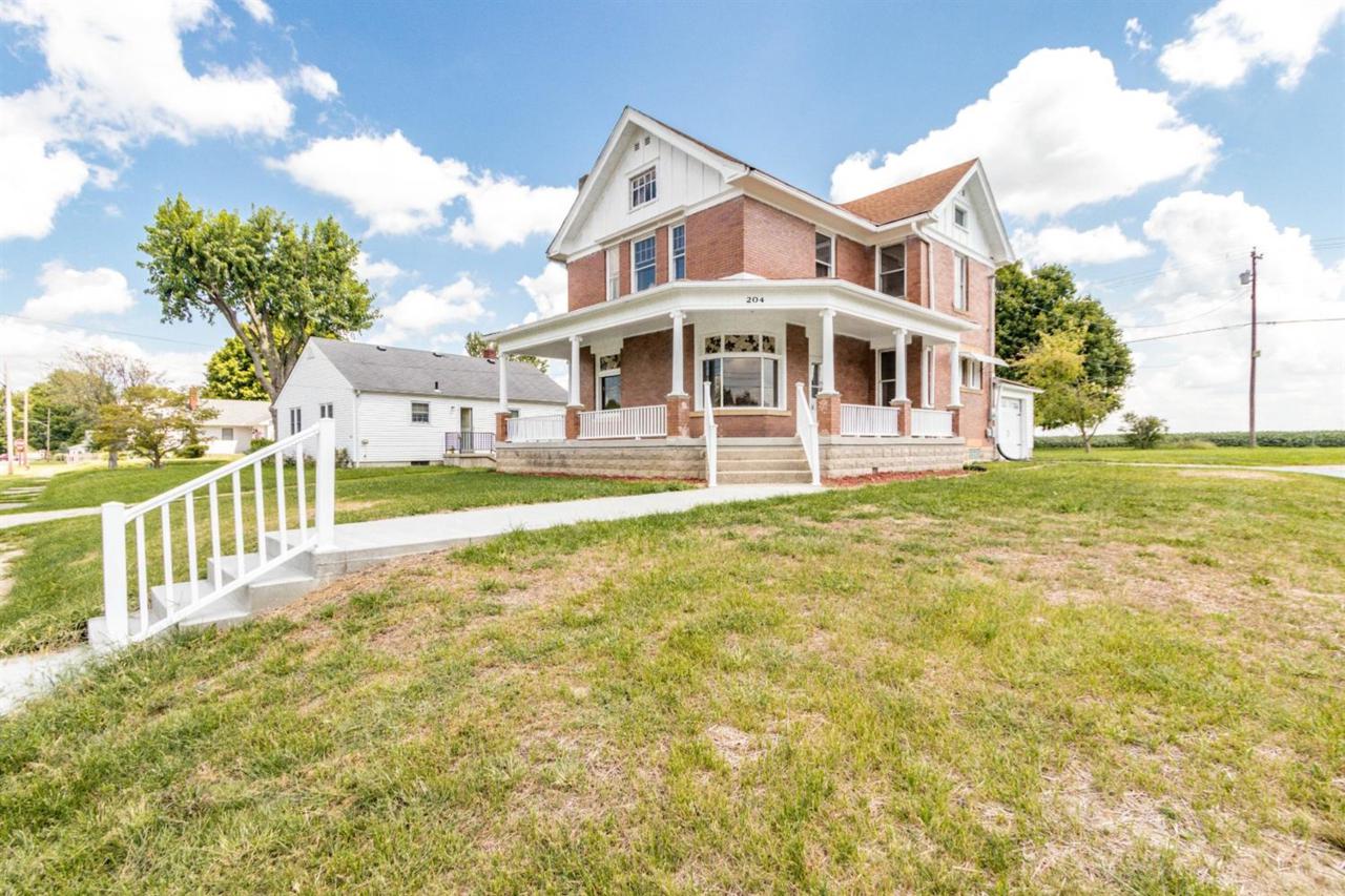 204 Eaton Street - Photo 1