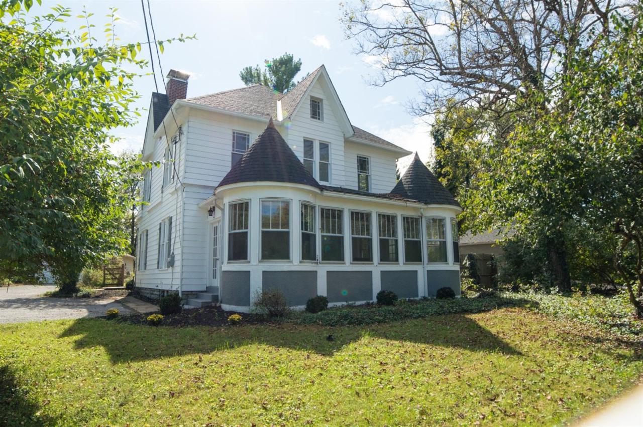 607 Wooster Pike - Photo 1