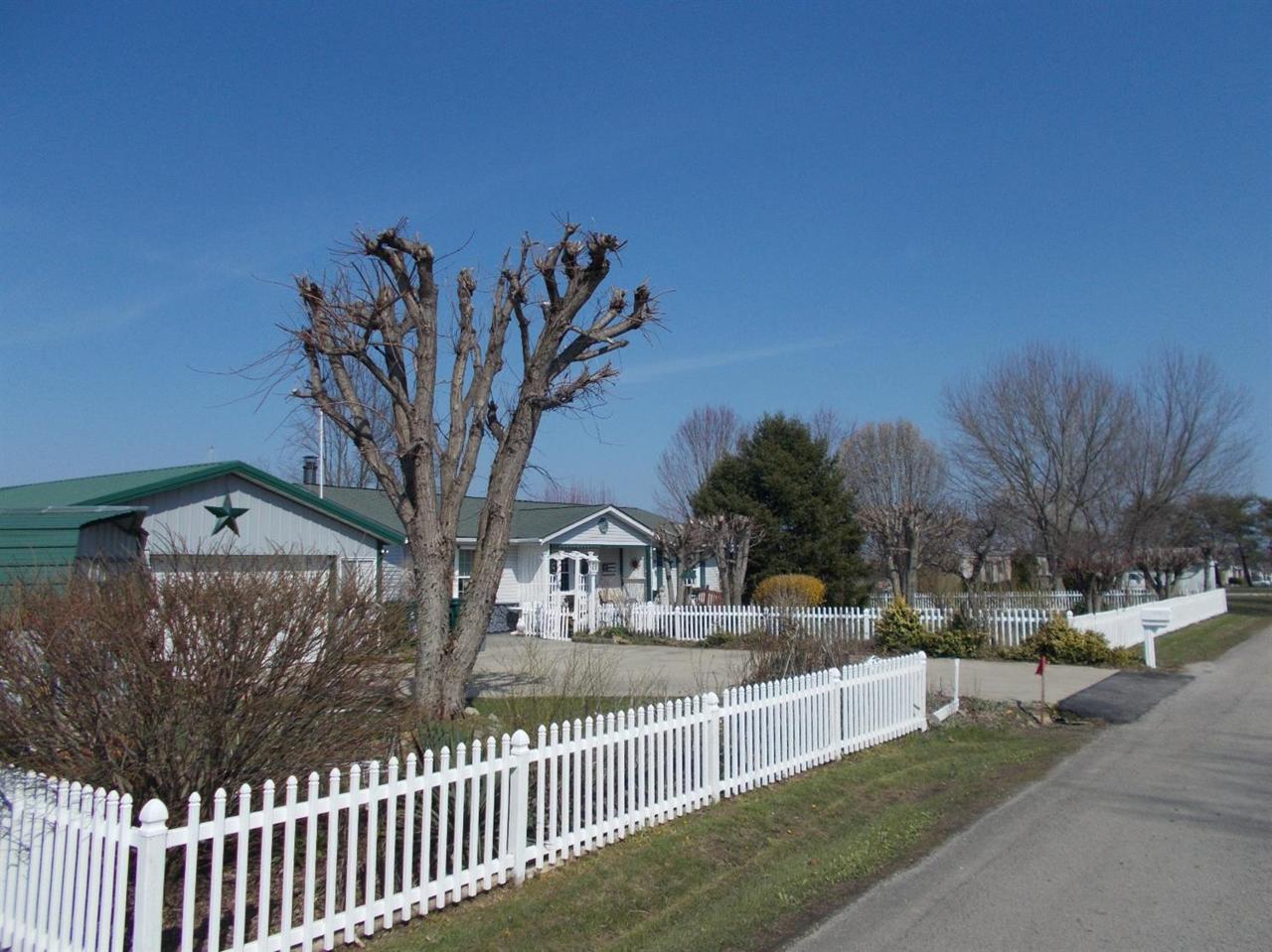108 Sunshine Avenue - Photo 1