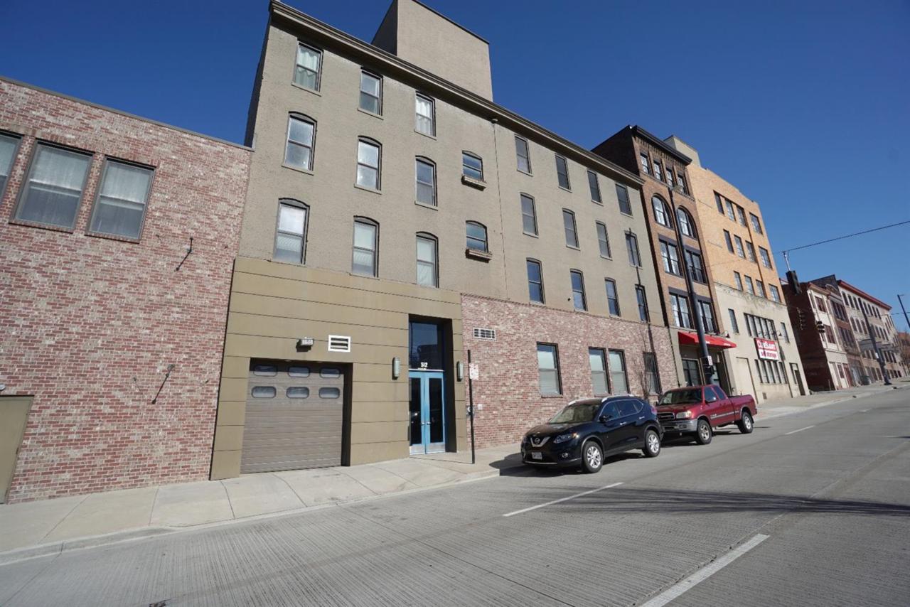 512 Reading Road - Photo 1