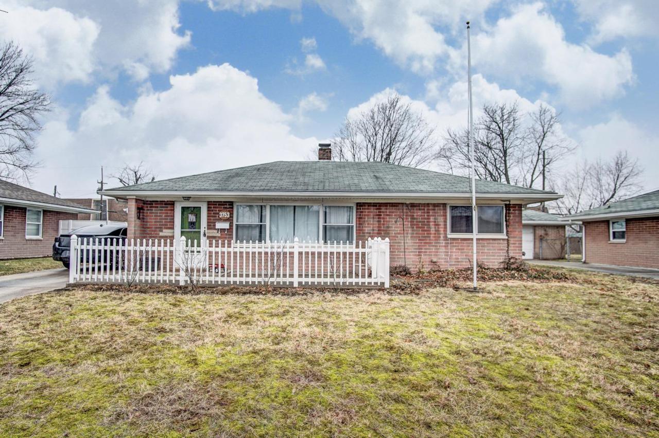3753 Kingswood Drive - Photo 1