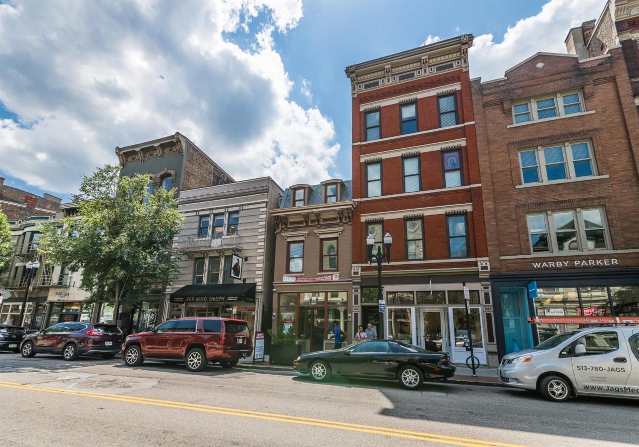 1415 Vine Street - Photo 1