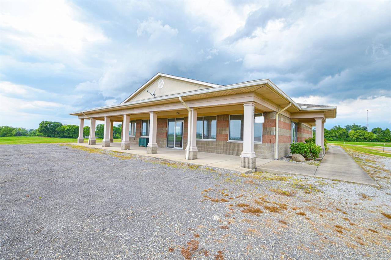 5505-A Greentree Road - Photo 1
