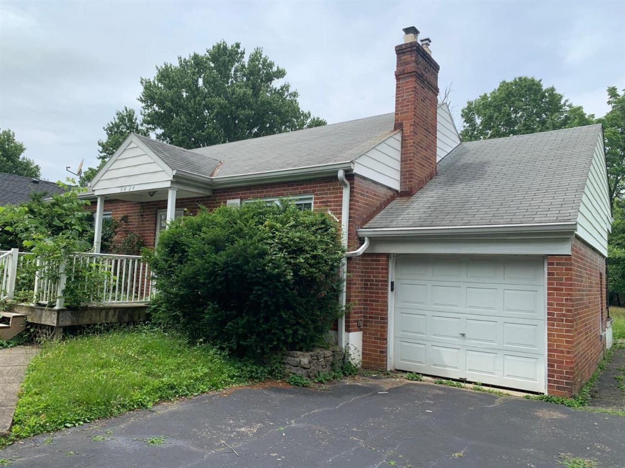 6424 Evelyn Drive - Photo 1