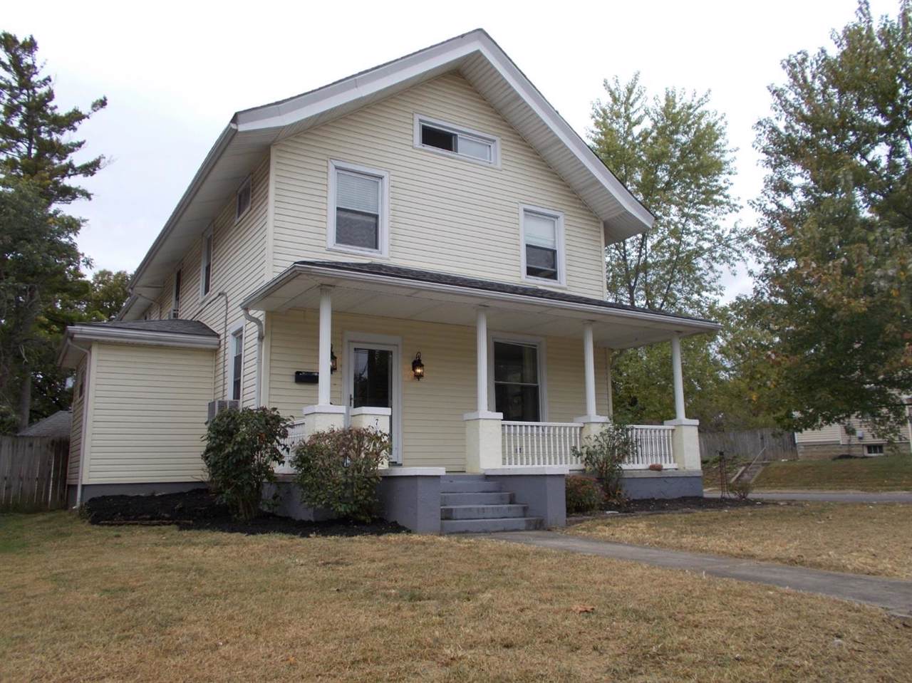 747 Main Street - Photo 1