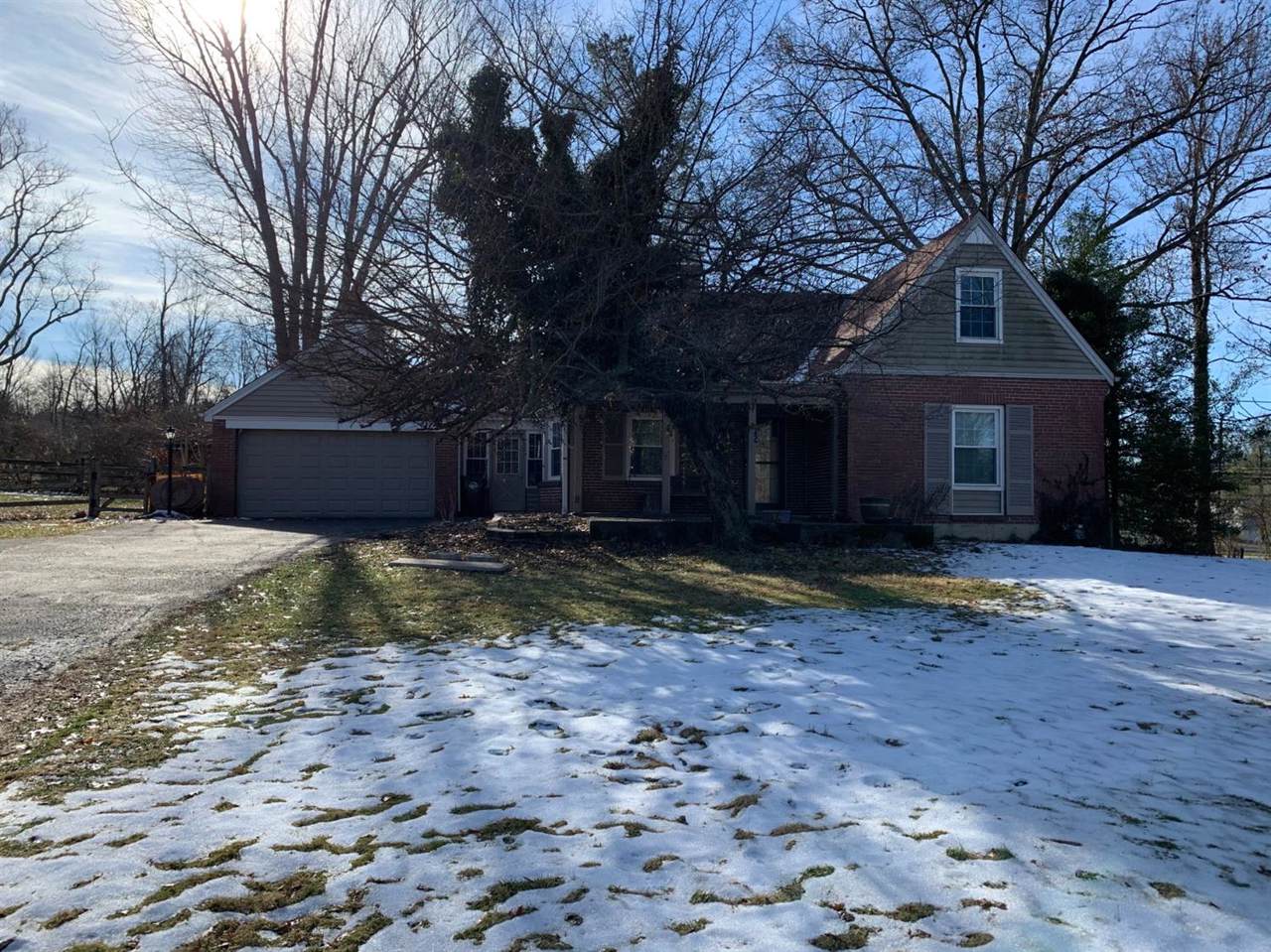7727 Keller Road - Photo 1