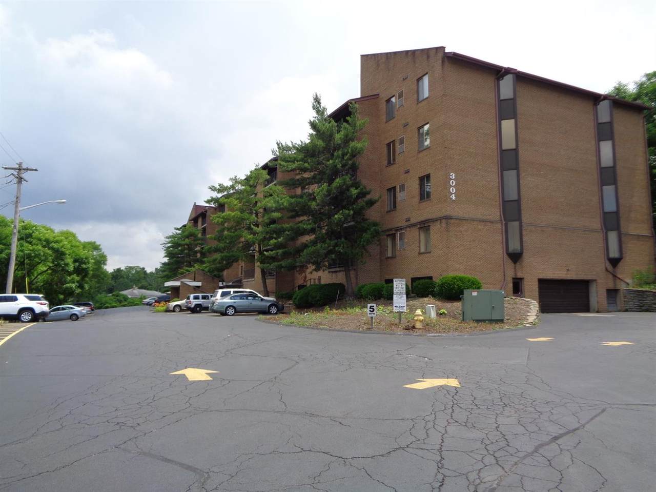 3004 Glenmore Avenue - Photo 1
